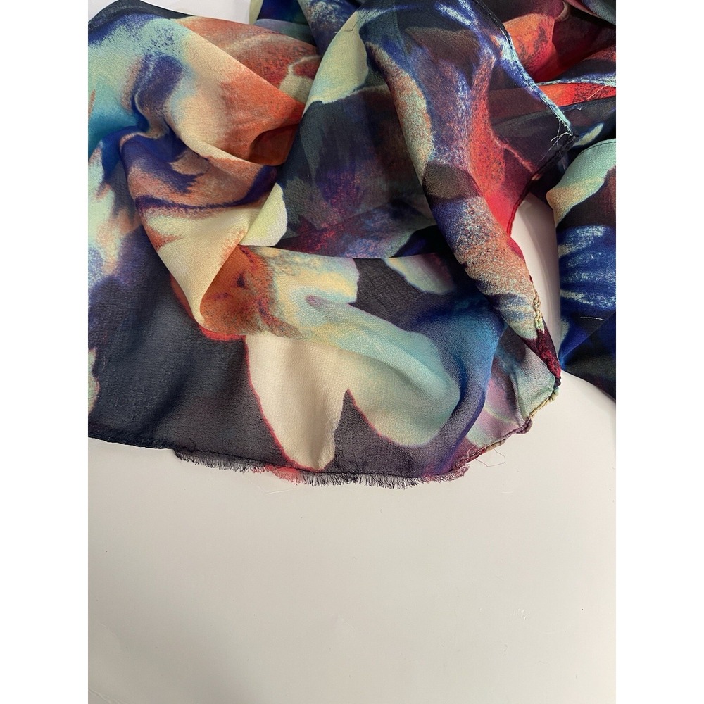 Calvin Klein Scarf Charmed With Minor Flaw - Picture 2 of 3
